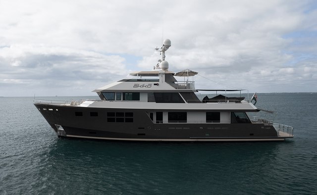 Akiko Yacht Charter in Capri