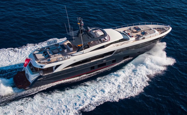 Restless yacht charter Princess Motor Yacht