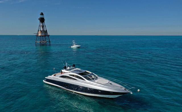 Lion yacht charter Sunseeker Motor Yacht