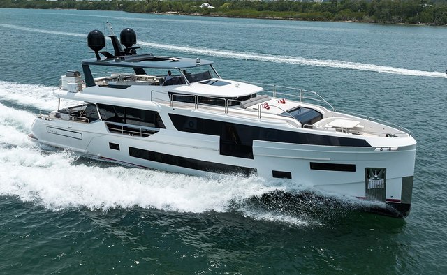 Olympus yacht charter Sirena Yachts Motor Yacht