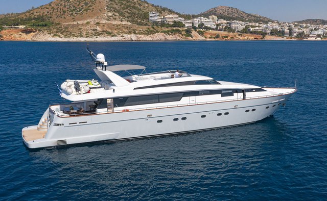 Grace Yacht Charter in Greece