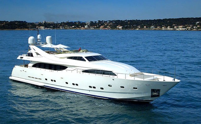 Two Kay yacht charter Custom Line Motor Yacht
                        