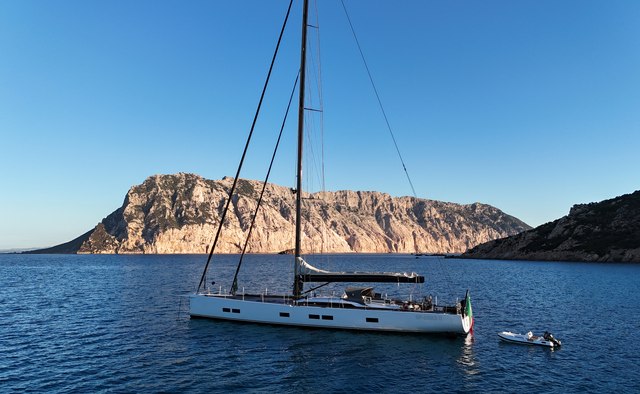 O2 yacht charter Mylius Yachts Sail Yacht