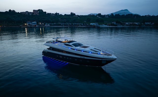 Nylec yacht charter Conam Motor Yacht
                        