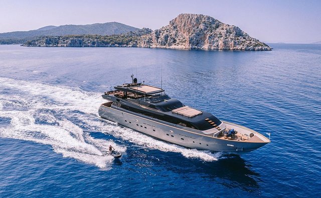 Islander II Yacht Charter in Cyclades Islands
