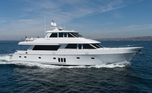 Phantom yacht charter Ocean Alexander Motor Yacht
                        