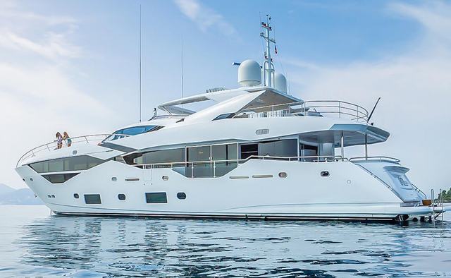 Legende yacht charter Sunseeker Motor Yacht
                        