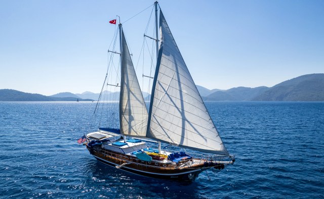 Elena Yacht Charter in Turkey