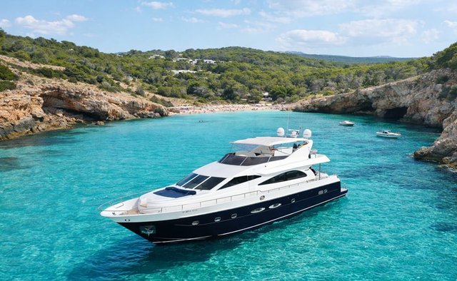 4'TS Yacht Charter in Ibiza