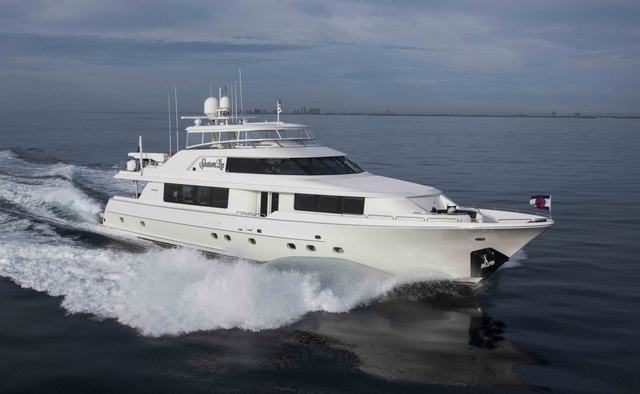 Sharon Lee Yacht Charter in Bahamas