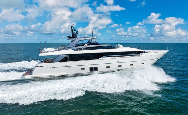 Gatsby yacht charter Sanlorenzo Motor Yacht
                        