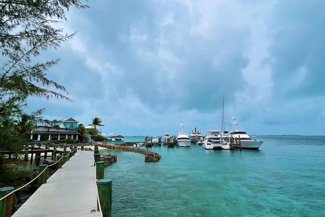 Staniel Cay Yacht Club