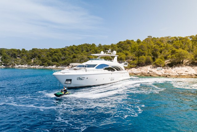 Koukles running shot