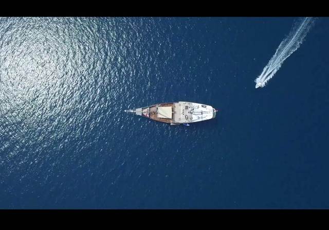Dunia Baru Yacht Video
                                