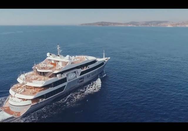 Serenity Yacht Video
                                