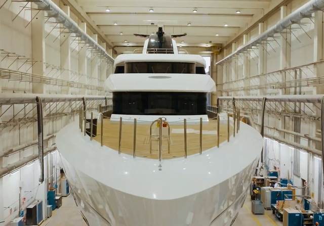 Amor a Vida Yacht Video
                                