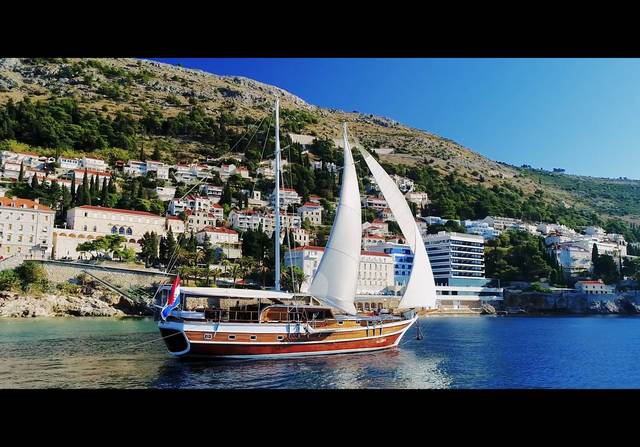 Alluree Yacht Video
                                