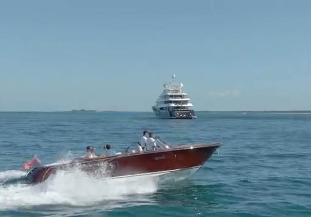Amaryllis Yacht Video
                                