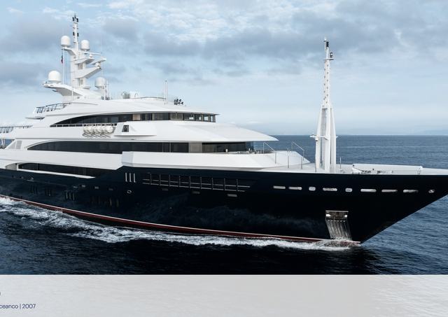 Download Batello yacht brochure(PDF)