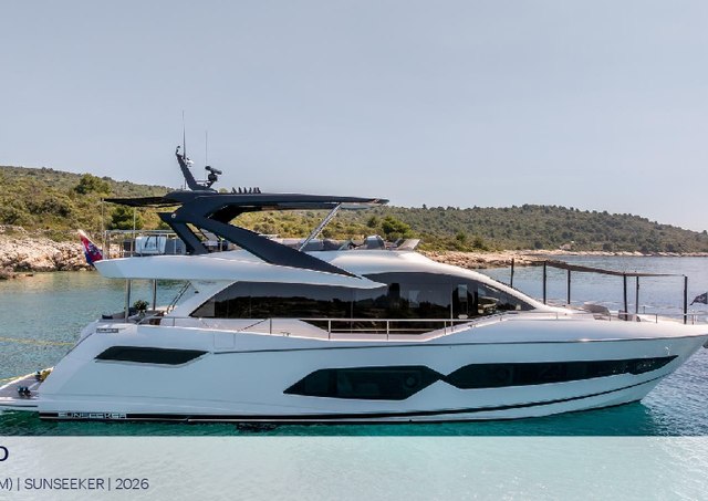 Download Ascend yacht brochure(PDF)