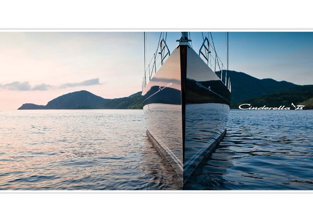 Download G2 yacht brochure(PDF)