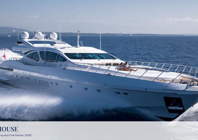 Download Beachouse yacht brochure(PDF)
