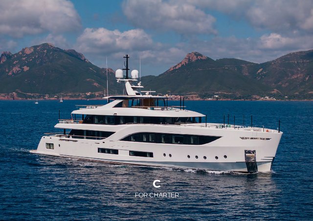 Download C yacht brochure(PDF)