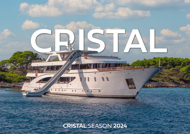 Download Cristal yacht brochure(PDF)