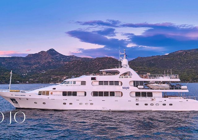 Download Sojo yacht brochure(PDF)
