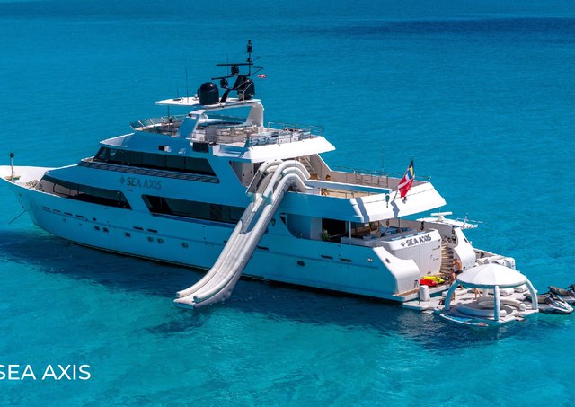 Download Sea Axis yacht brochure(PDF)