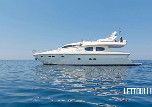 Download Lettouli III yacht brochure(PDF)