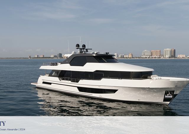 Download 50 FIFTY yacht brochure(PDF)