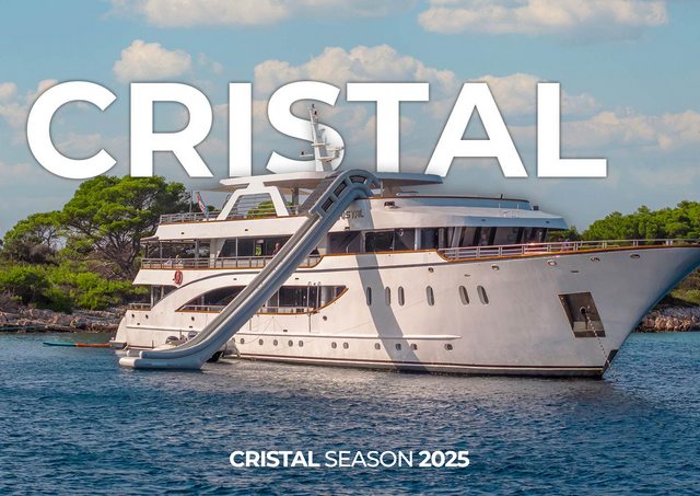 Download Cristal yacht brochure(PDF)