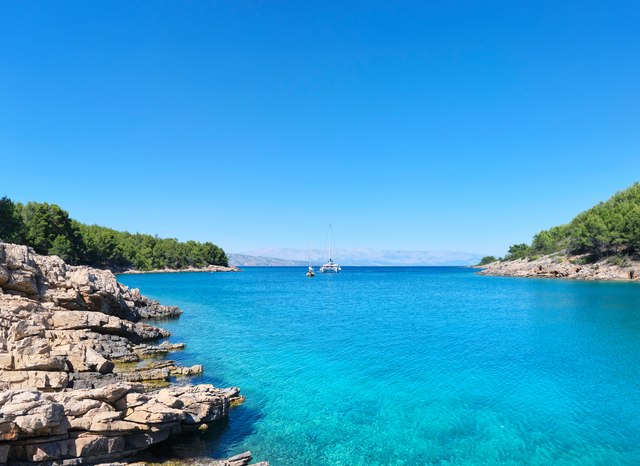 Best things to do on a Croatia yacht charter in Šolta