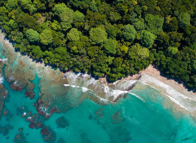 5 places to visit on a Costa Rica yacht charter