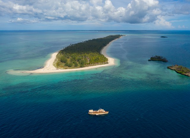 Discovering Tanzania: Fishing with the locals on our superyacht vacation