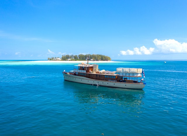 The Ultimate Combination: A private island retreat and luxury yacht charter