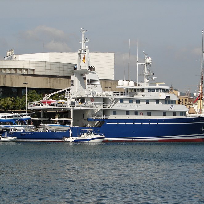 motor yacht blue shadow