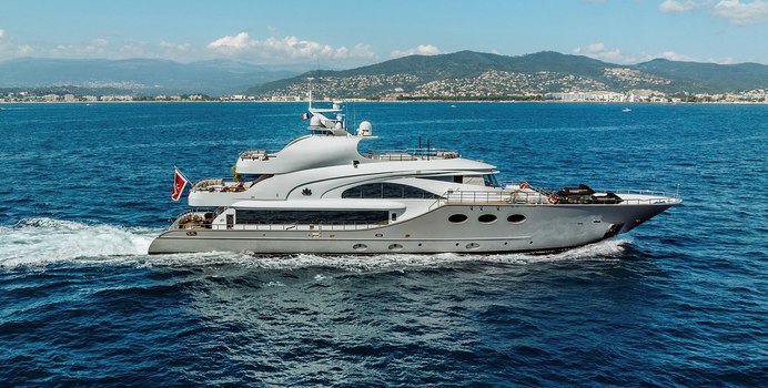 Lotus yacht charter Miss Tor Yacht Motor Yacht
                                