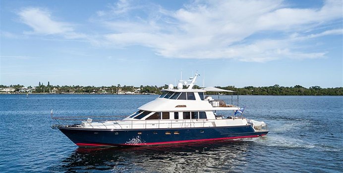 Magic Tutch Yacht Charter in Abacos Islands
