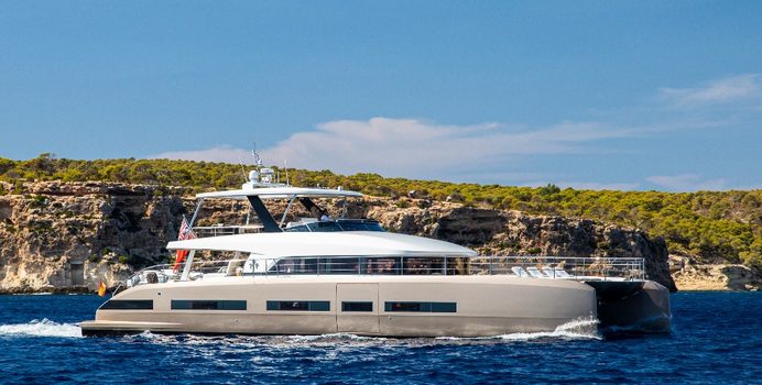 Sásta Yacht Charter in Spain