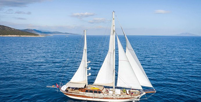 Estrella De Mar Yacht Charter in Mykonos