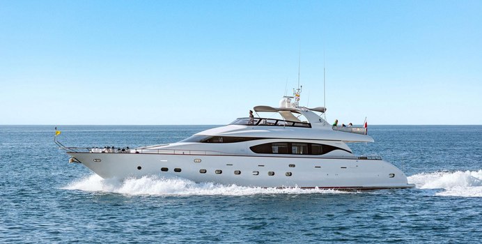 Cento yacht charter Fipa - Maiora Motor Yacht
                                