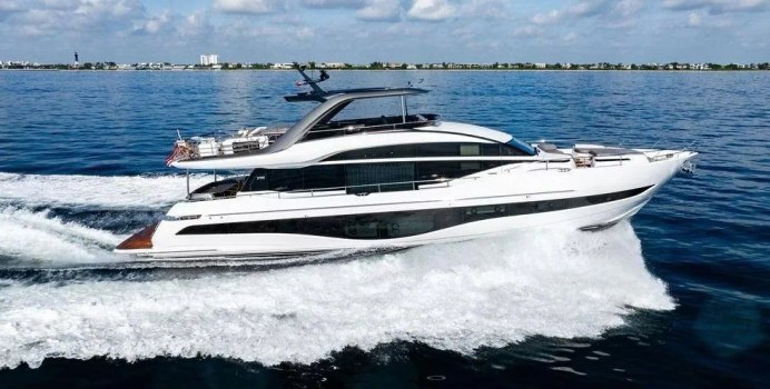 Gypzy Yacht Charter in Corsica