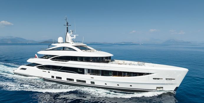 Indigo Yacht Charter in St Jean Cap Ferrat