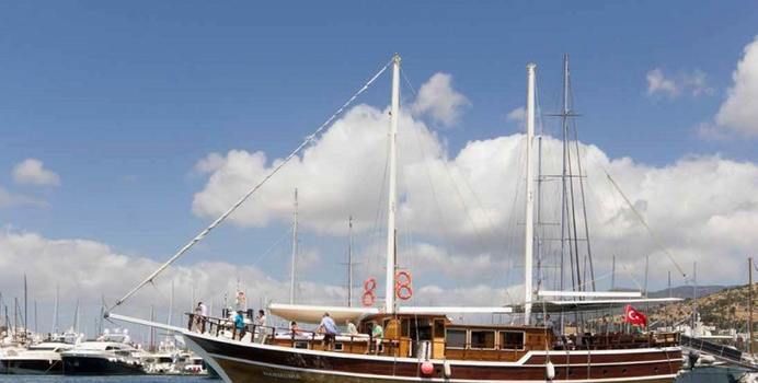 Harmonia Yacht Charter in Mediterranean