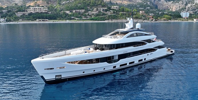 Lumiere yacht charter Benetti Motor Yacht
                                