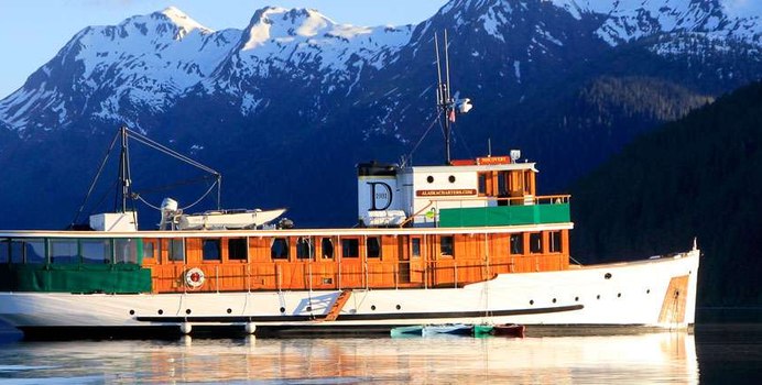 Discovery Yacht Charter in North America