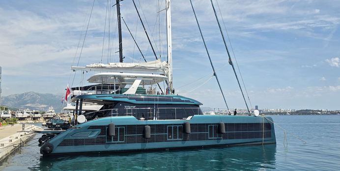 Midori Yacht Charter in Dubrovnik