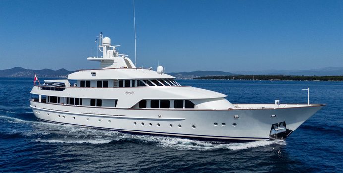 Sheergold Yacht Charter in East Coast Italy